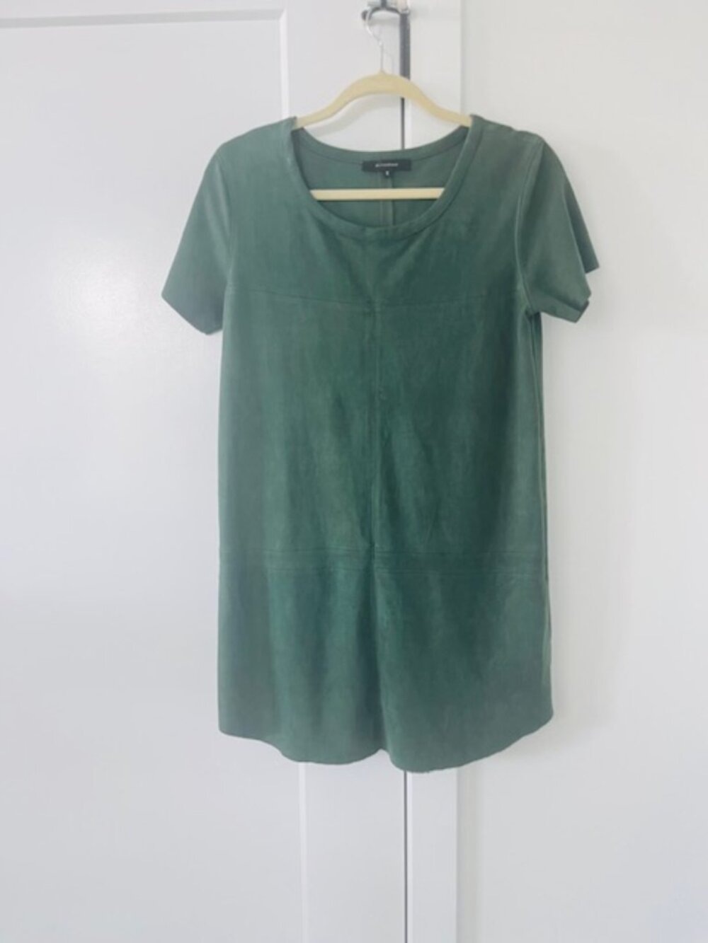 Feels like suede but its polyester and spandex and does have stretch to it